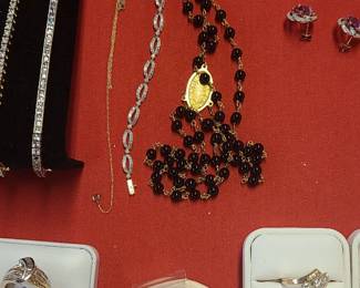 Assorted Gold jewelry