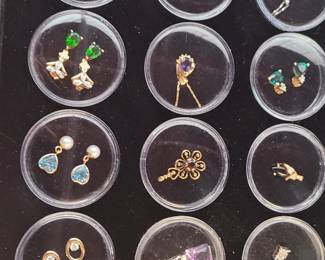 Assorted Gold jewelry