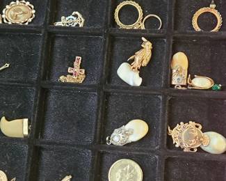 Assorted Gold jewelry