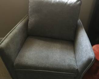 ACCENT ARM CHAIR