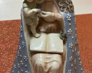 HUMMEL MADONNA AND CHILD. CROWN MARK