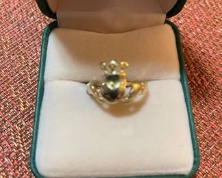 SOME OF THE 18KT & 14KT JEWELRY COLLECTION 