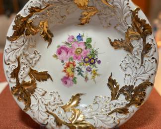 GORGEOUS MEISSEN GOLD ENCRUSTED BOWL