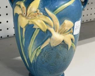 Roseville Pottery Zephyr Lily Vase 134-8