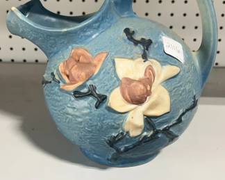 Roseville Pottery Magnolia Ice Lip Pitcher 1327