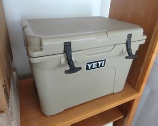 Yeti Tundra 35 Cooler