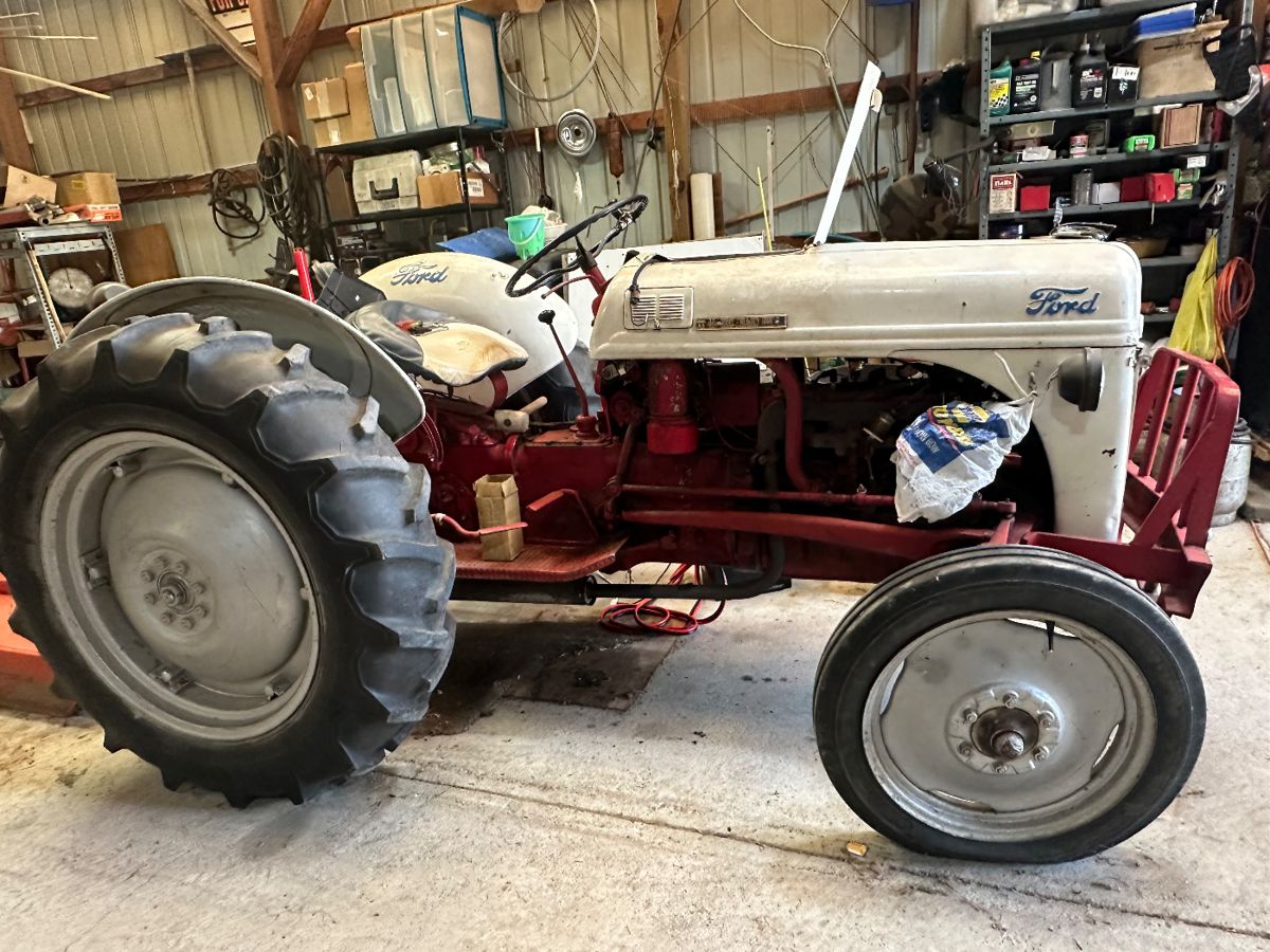 1952 Ford Tractor