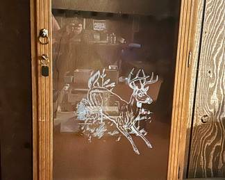 Gun cabinet