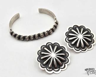 570 Handmade Native American Sterling Silver Earrings Cuff, 33g