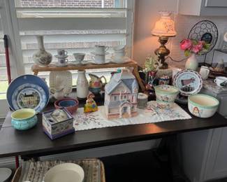 Assorted Kitchenware