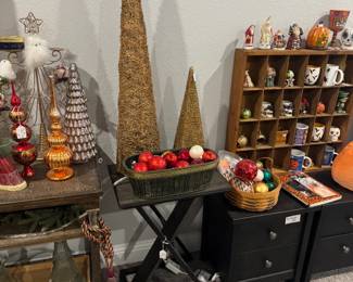 Decor, side table and trees