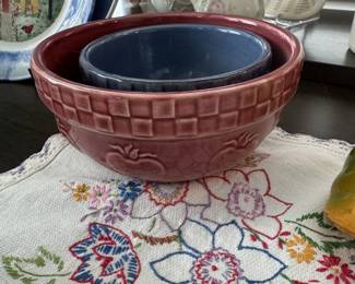 Farmhouse Mixing Bowls Small