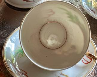 Can you see the Geisha?