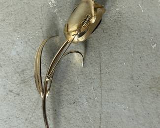 Rose brooch