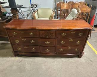 Bassett Dresser