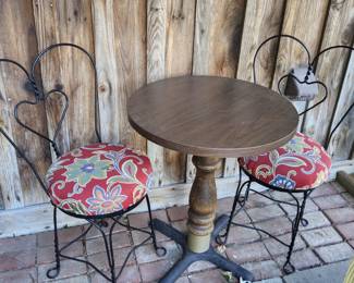 Ice cream chair and table set
