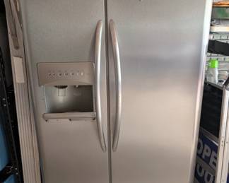 Refrigerator works great