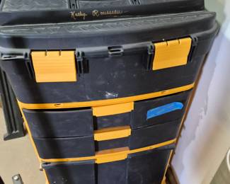 Rolling tool box