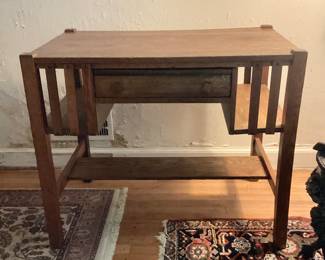 Arts & Crafts / Mission Oak Desk