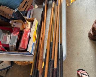wooden vintage golf clubs