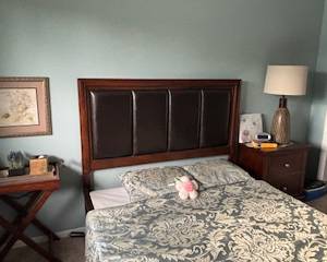 Queen size bed