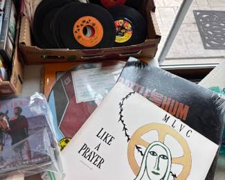a few 33 records 45 records