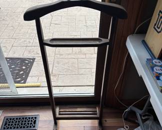 valet stand
