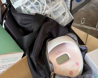 Breast pump system