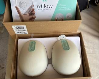 Willow breast pump system