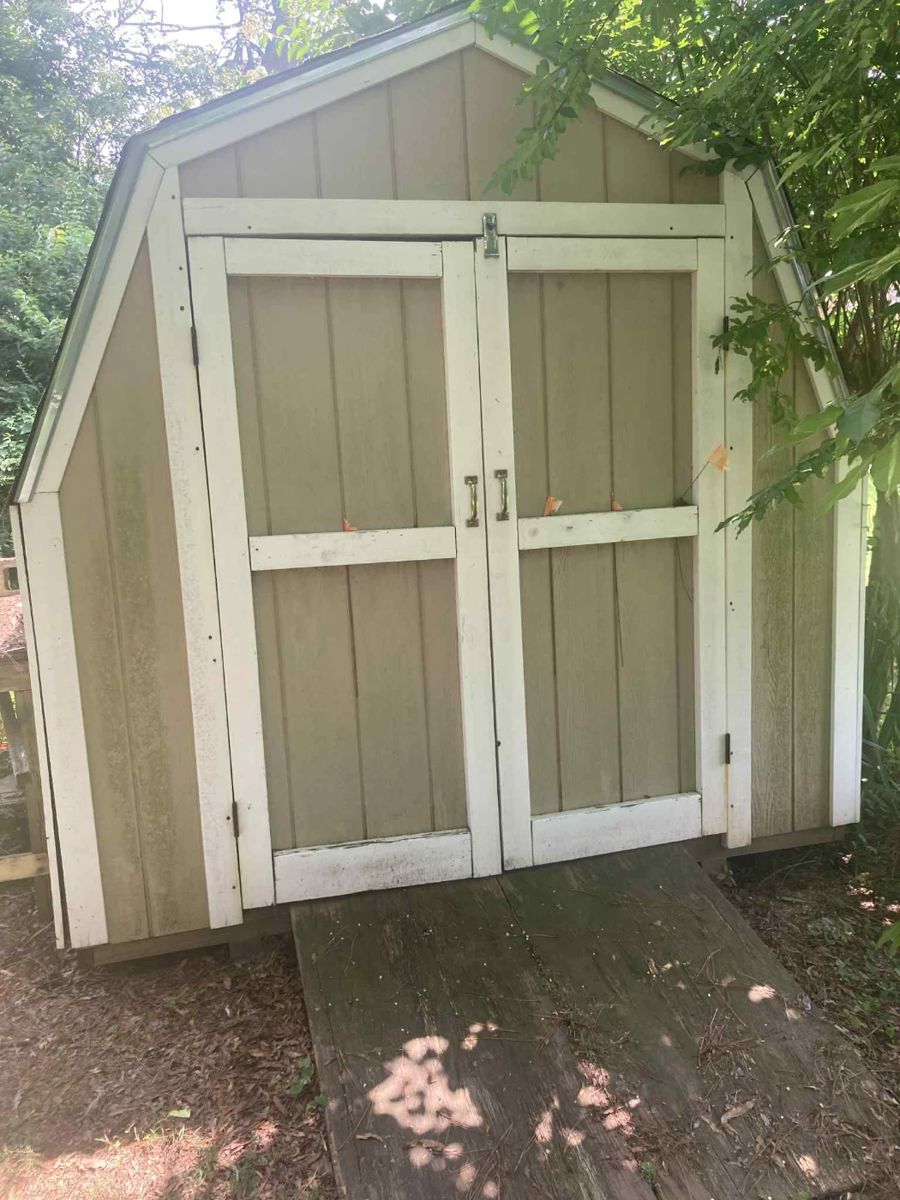 8ft x 10 ft shed with electrical wiring