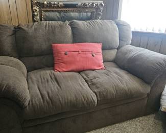 Love seat