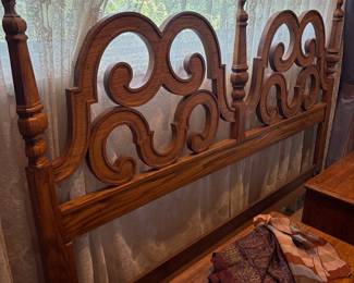 PRESALE : King size bedframe $50