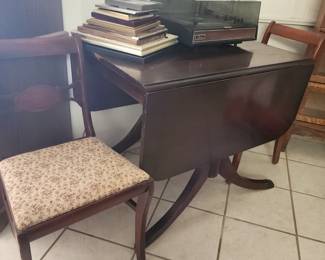 Mahogany Dining Set - Drexel