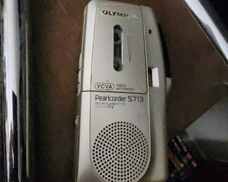 Olympus Pearlcorder S713 Microcassette Recorder