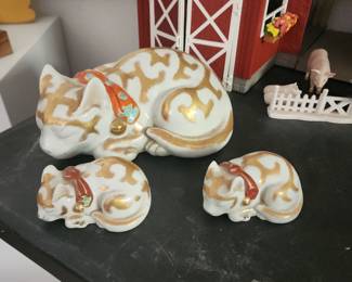 Three Vintage Kutani Japanese Sleeping Cat Figurine Hand Painted Porcelain