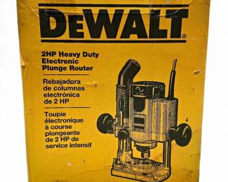DeWalt DW621 Plunge Router