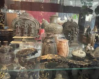 Lots of rare Chinese Japanese Indian Egyptian objects