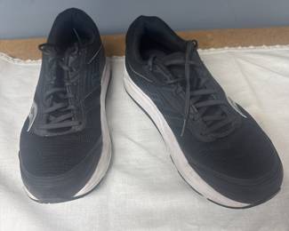 Men’s size 11 1/2