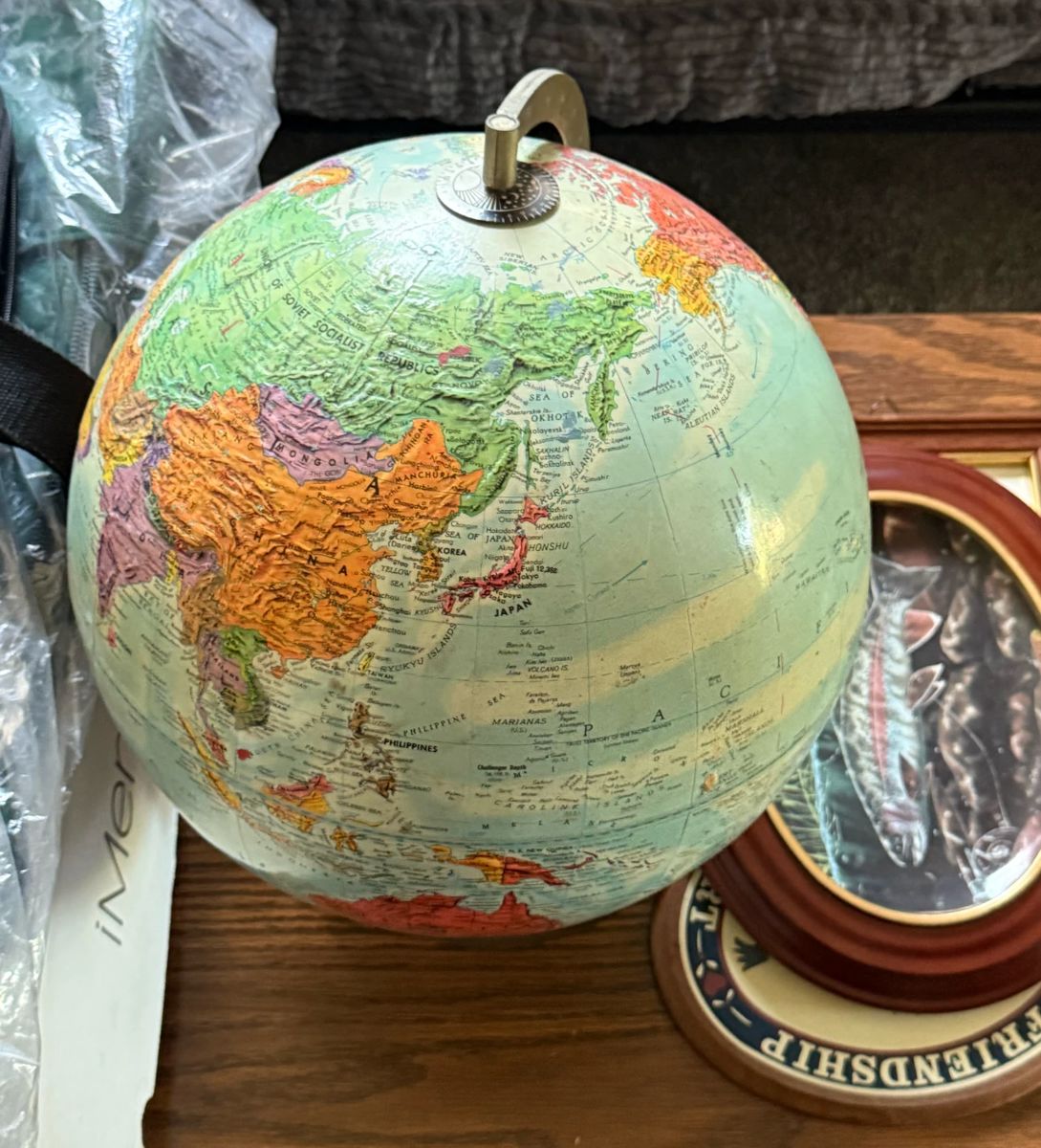 Globe
