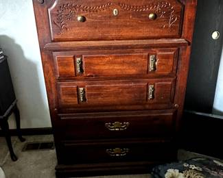 FURNITURE CHEST OF DRAWERS II