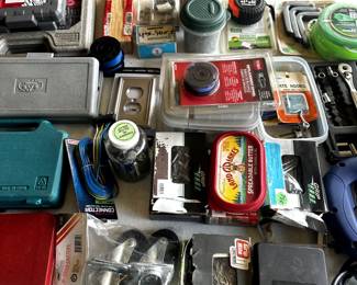 ELECTRIC TOOLS AND NAILS