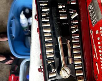 SOCKET SET