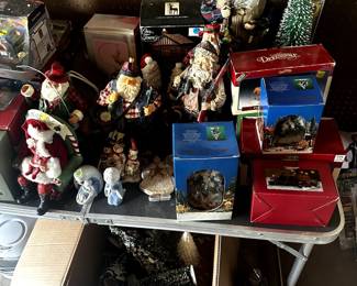 HOLIDAY DECOR II