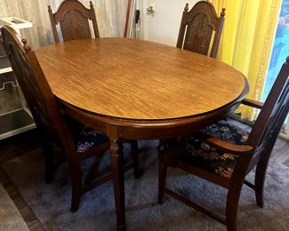 FURNITURE DINING ROOM TABEL 4 CHAIRS