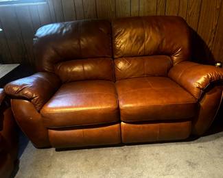 FURNITURE LOVE SEAT