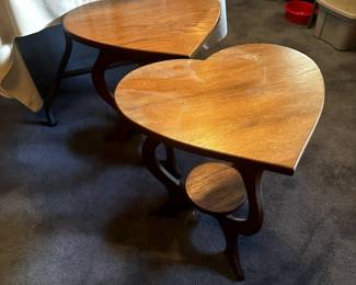 FURNITURE HEART SHAPED TABLES