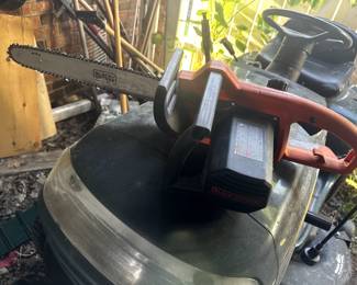 CHAINSAW