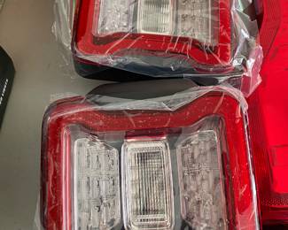 NEW PAIR OF JEEP WRANGLER TAIL LIGHTS 