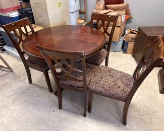 Dinning Table 4 Chairs