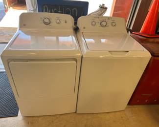 1 GE Like New Washer Dryer